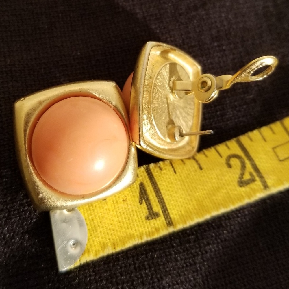 Orange button earrings - Picture 2 of 3
